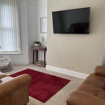 4 Bedroom House In Harrogate Town Centre Eksteriør billede