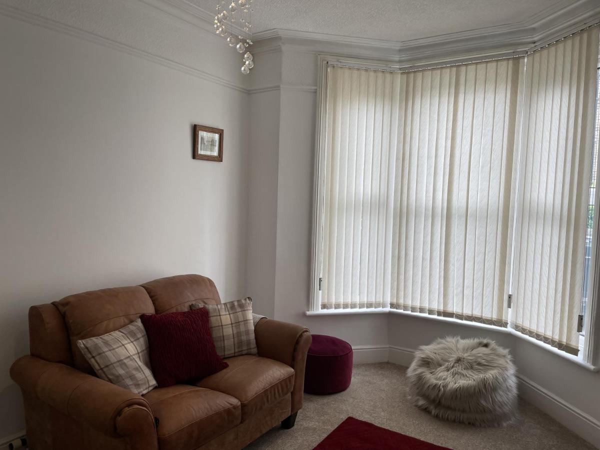 4 Bedroom House In Harrogate Town Centre Eksteriør billede