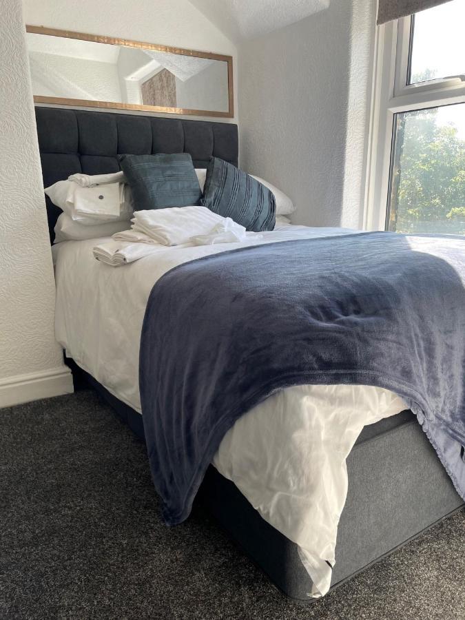 4 Bedroom House In Harrogate Town Centre Eksteriør billede