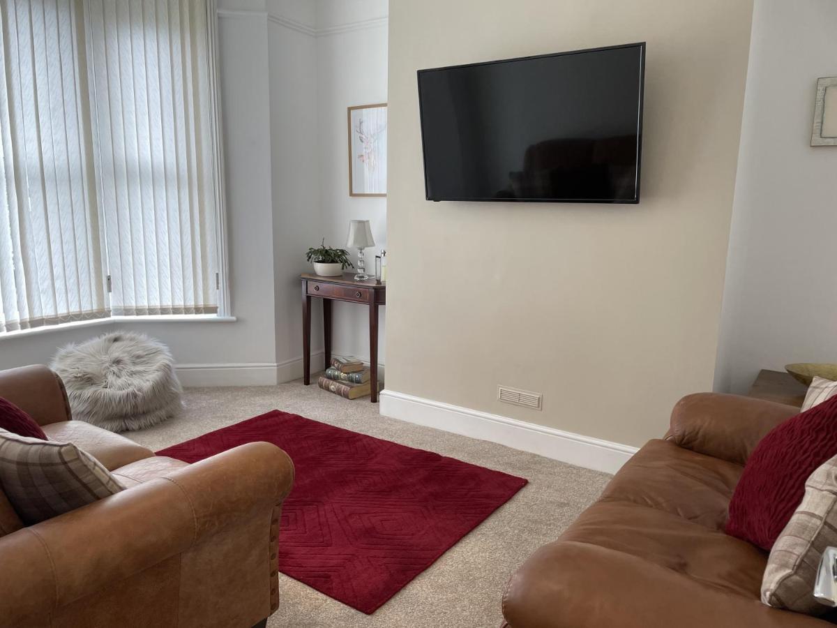 4 Bedroom House In Harrogate Town Centre Eksteriør billede