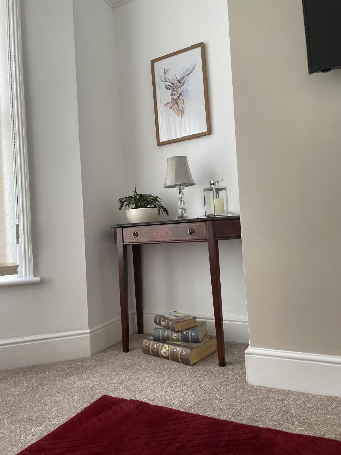 4 Bedroom House In Harrogate Town Centre Eksteriør billede