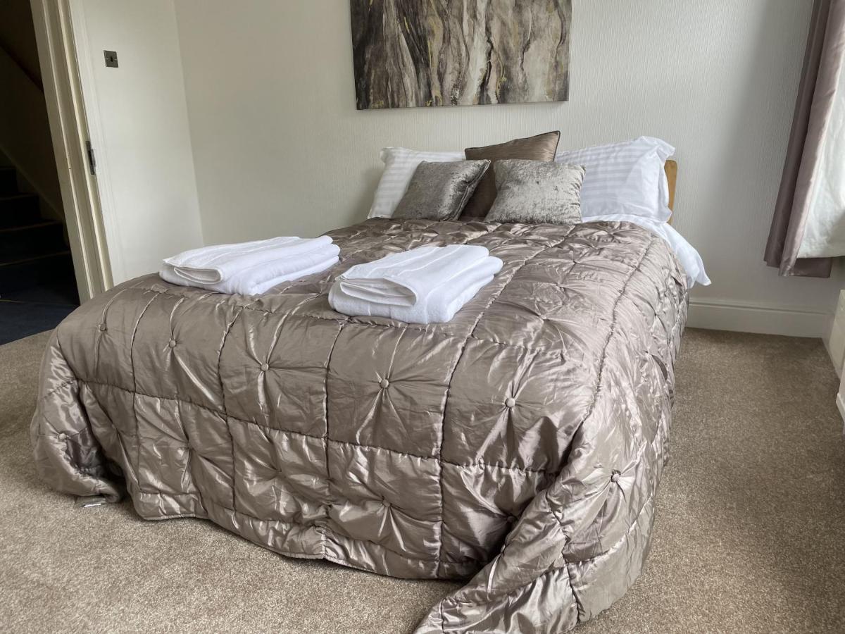 4 Bedroom House In Harrogate Town Centre Eksteriør billede